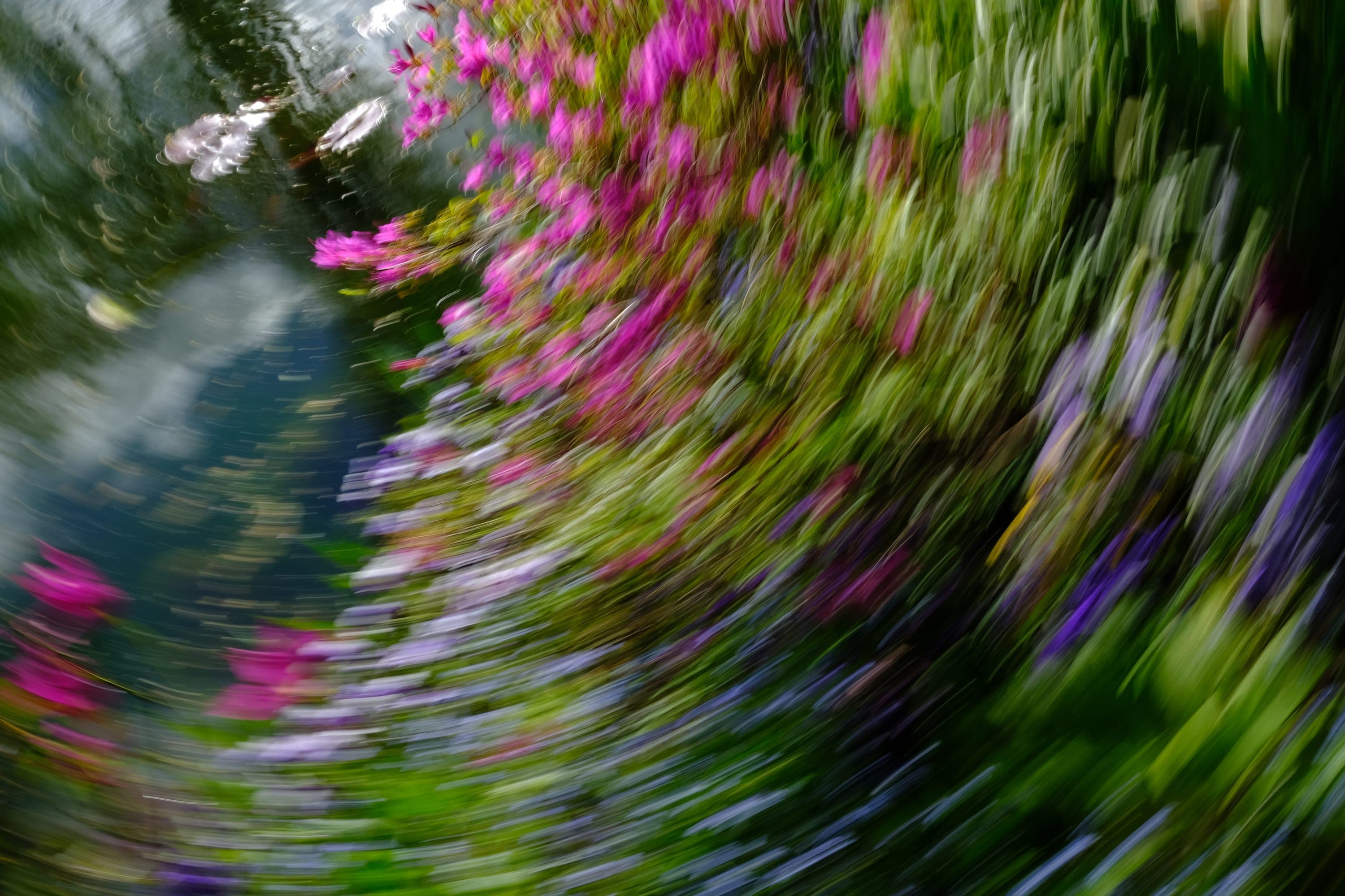 Impressionist camera-movement study from the Giverny series — description pending curation